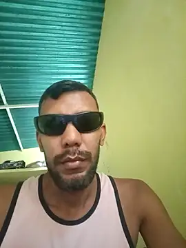 UnreadyChutzpa live sex cam