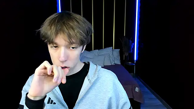 MarkBranston live sex cam