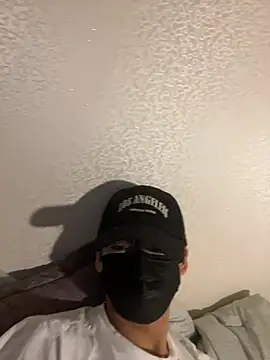 lilboy06@xh's cam snapshot