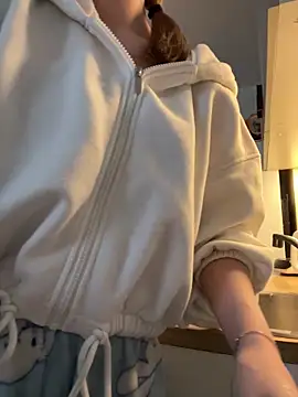 MaryHiggins live sex cam