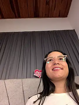 Val12777 live sex cam