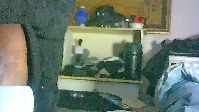 ON3YOULLN3VER_FIR3's cam snapshot