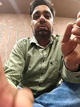 Lushhairyboy11's cam snapshot