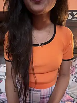 Rakhiii12 live sex cam