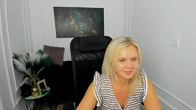 AgathaKlouin's cam snapshot