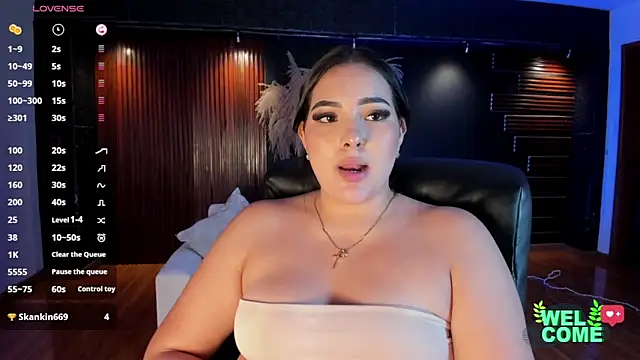 sofiacaramel live sex cam