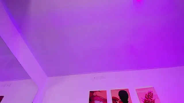 Isabella_Moon9 live sex cam