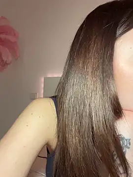 Mia-Minou live sex cam