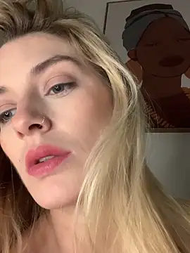 Bellalolahot live sex cam