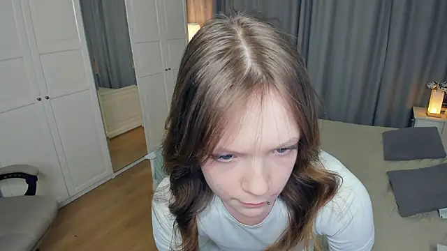 LavenderMitten's cam snapshot