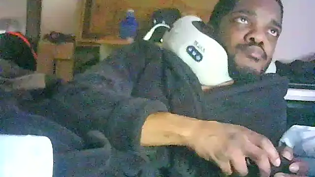 ON3YOULLN3VER_FIR3's cam snapshot