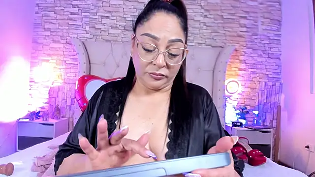 Gina_Myers live sex cam