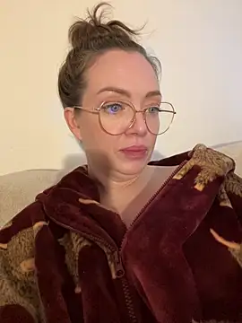 FemDom_RubyKnightXXO live sex cam