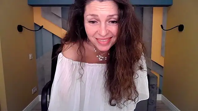 EllaLong's cam snapshot