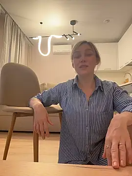 CarmenBlues_'s cam snapshot