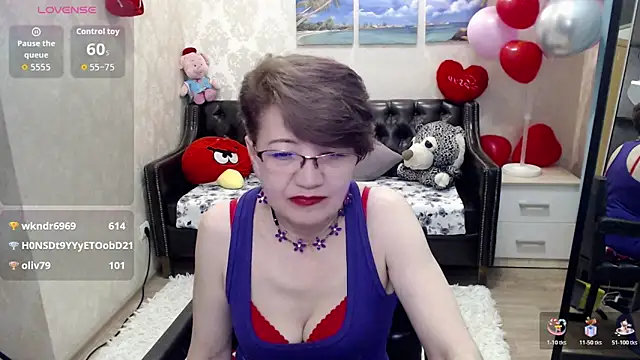 hot_woman04's cam snapshot