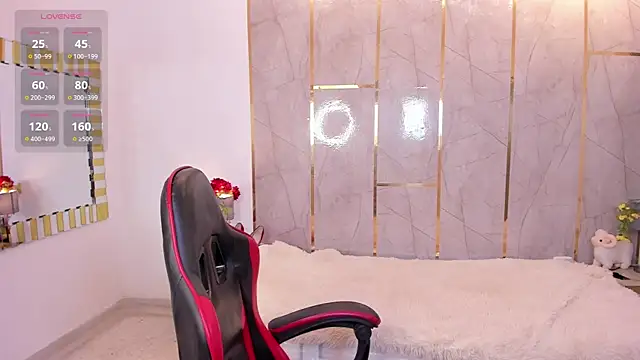 TylerBloom live sex cam