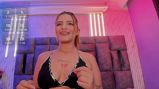 ZharaRousse's cam snapshot