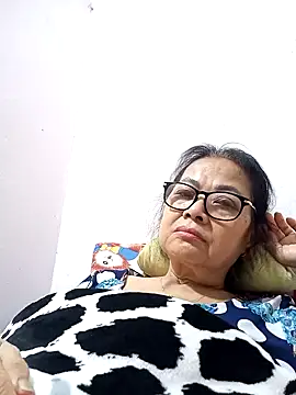 Hotestlove live sex cam