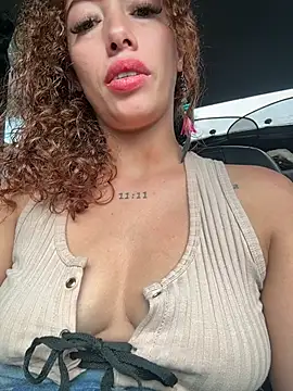 roxyrougee live sex cam