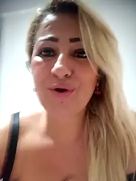 Vivifernardes live sex cam