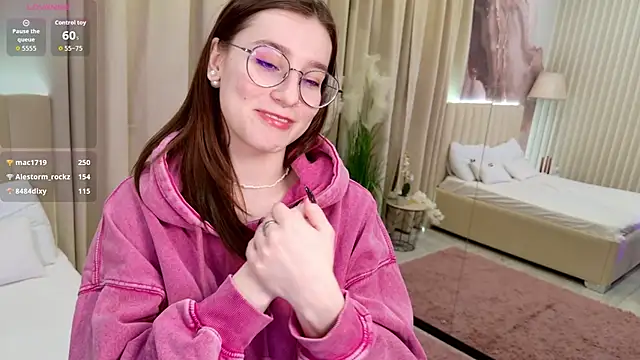 AnnyNextDoor's cam snapshot