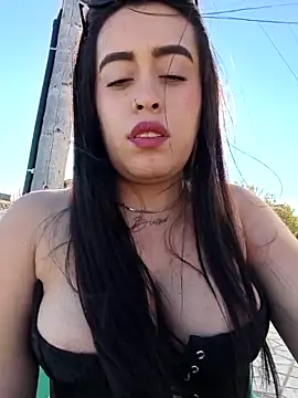 MissNyraSecret's cam snapshot