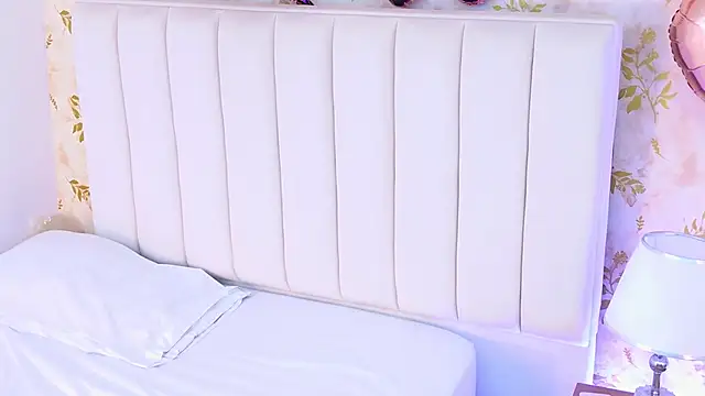 Scarleett_Fire's cam snapshot