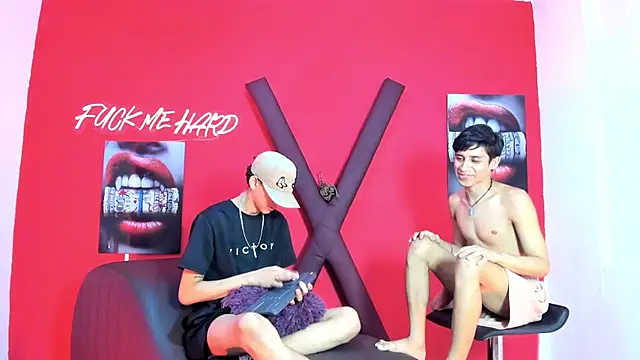 BOYS_PLAY live sex cam