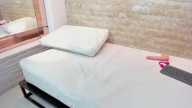 sasha_wayne's cam snapshot