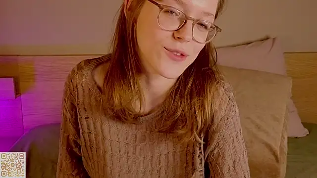 emmasday live sex cam