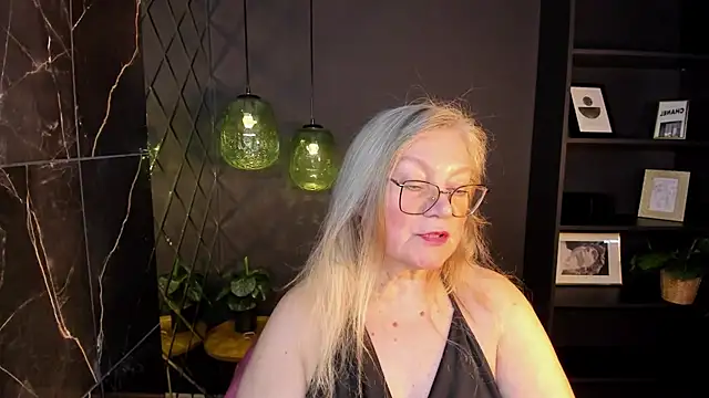 NataliMellow live sex cam
