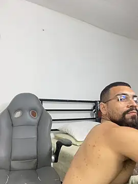 vincentjaxon live sex cam