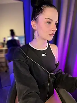 bigJuicyPussy live sex cam