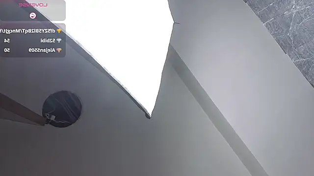 aria__monroe's cam snapshot