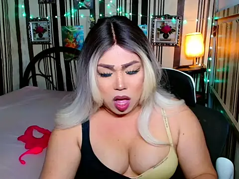 TsyummyCock4u live sex cam