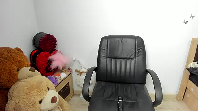 kilenyapatrice live sex cam