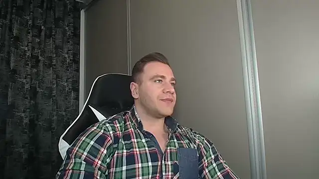 Thori92 live sex cam