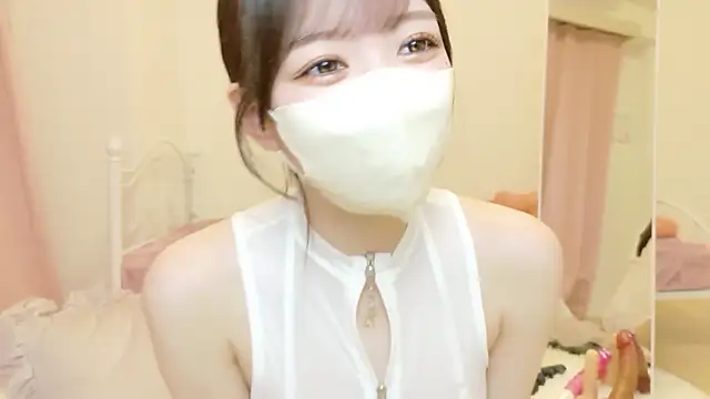 roachan_ live sex cam