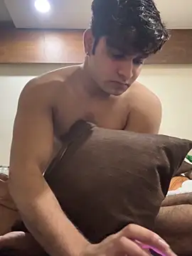 Vihaaanfucks's cam snapshot