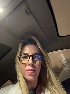 LisaMurr's cam snapshot