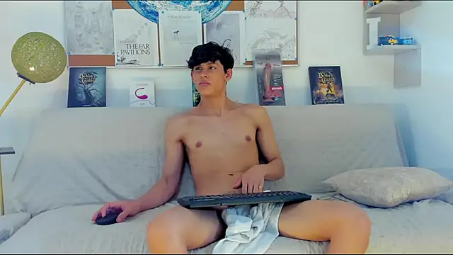 logan_thomas live sex cam