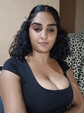 Eroticindian07's cam snapshot