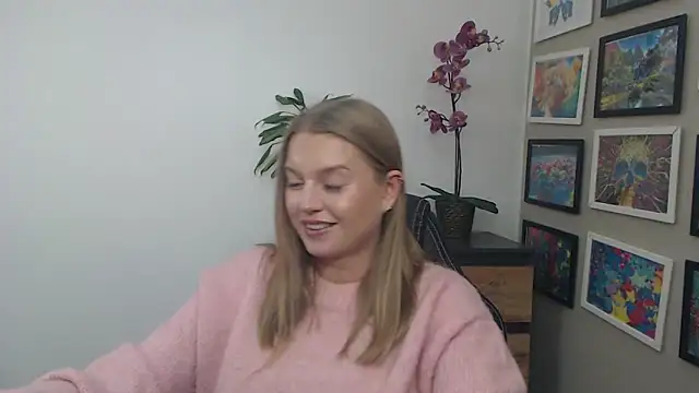 Mysteryerica's cam snapshot