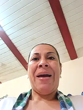 Zaralu_ live sex cam