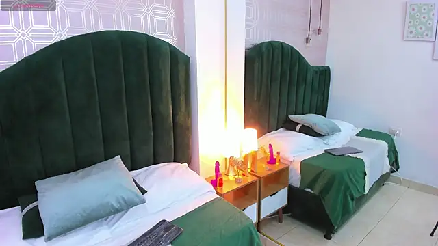 Renata_Love's cam snapshot