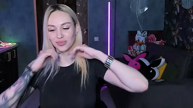 Blckmirrorr's cam snapshot