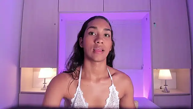 AnahiCollins live sex cam