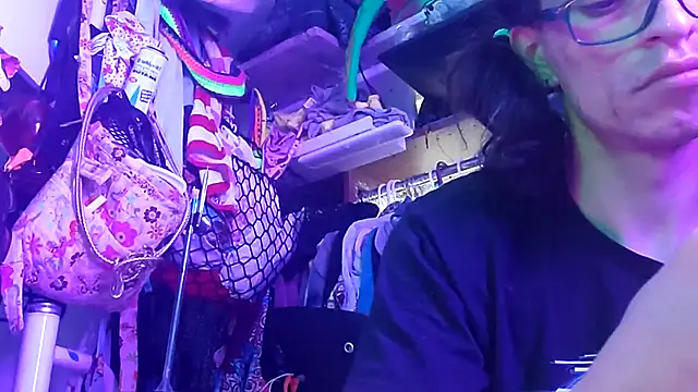 gurlnips live sex cam