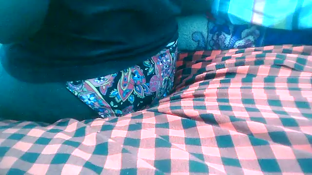 ShatraKaleesi's cam snapshot